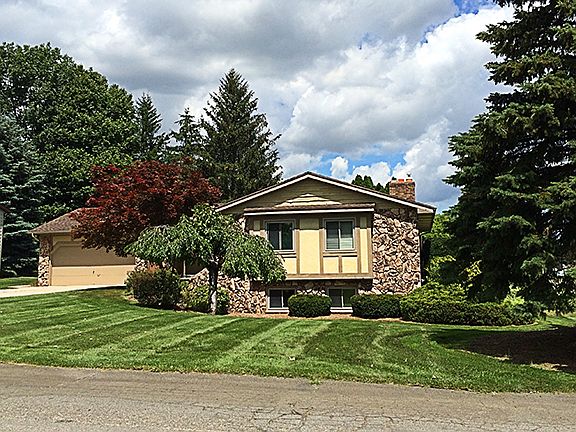 1st image of 1111 Swather Dr SE