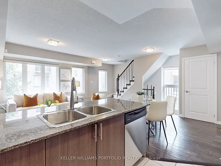 10 Foundry Ave #235 — Photo 8