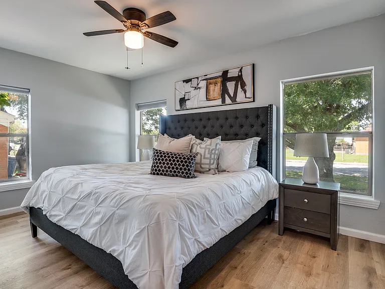 406 Freeman St — Photo 12