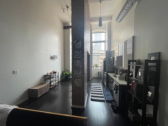 3rd image of 728 Market St #206A