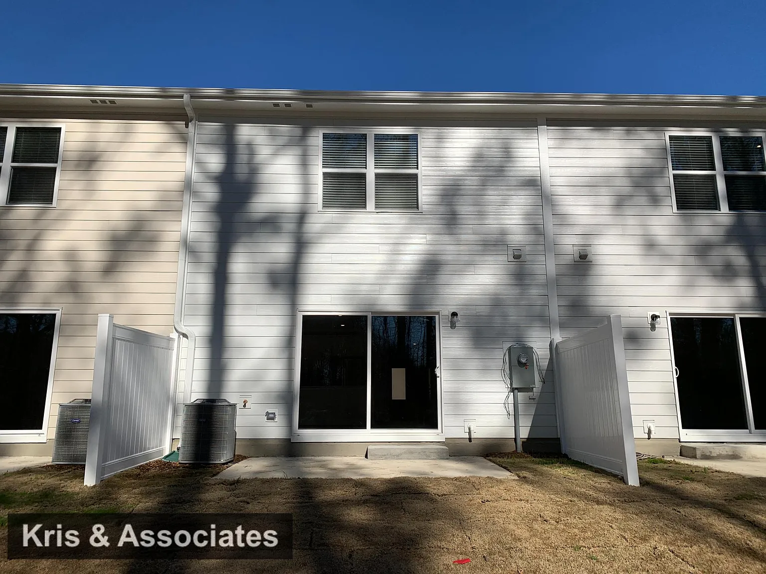 6802 Eddy Point Ln — Photo 2