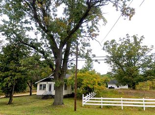 698 W River Rd, Muskegon, MI 49445