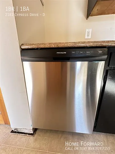 2181 Cypress Dr #D — Photo 5