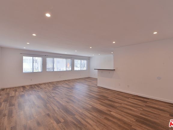 2nd image of 136 S Palm Dr #102
