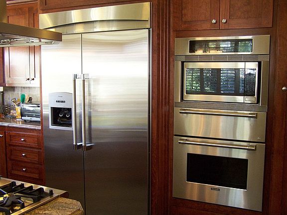 4th image of 3734 Greymont Dr