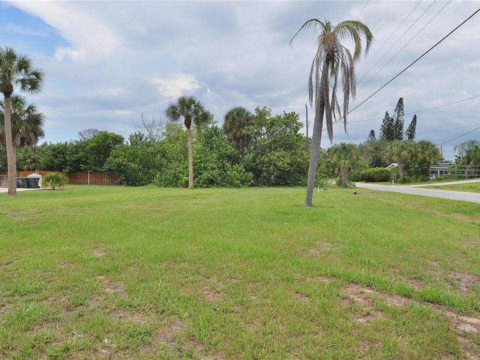1st image of 610 Coquina Ct
