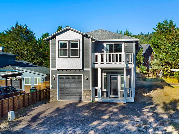 3rd image of 33495 Cape Kiwanda Dr