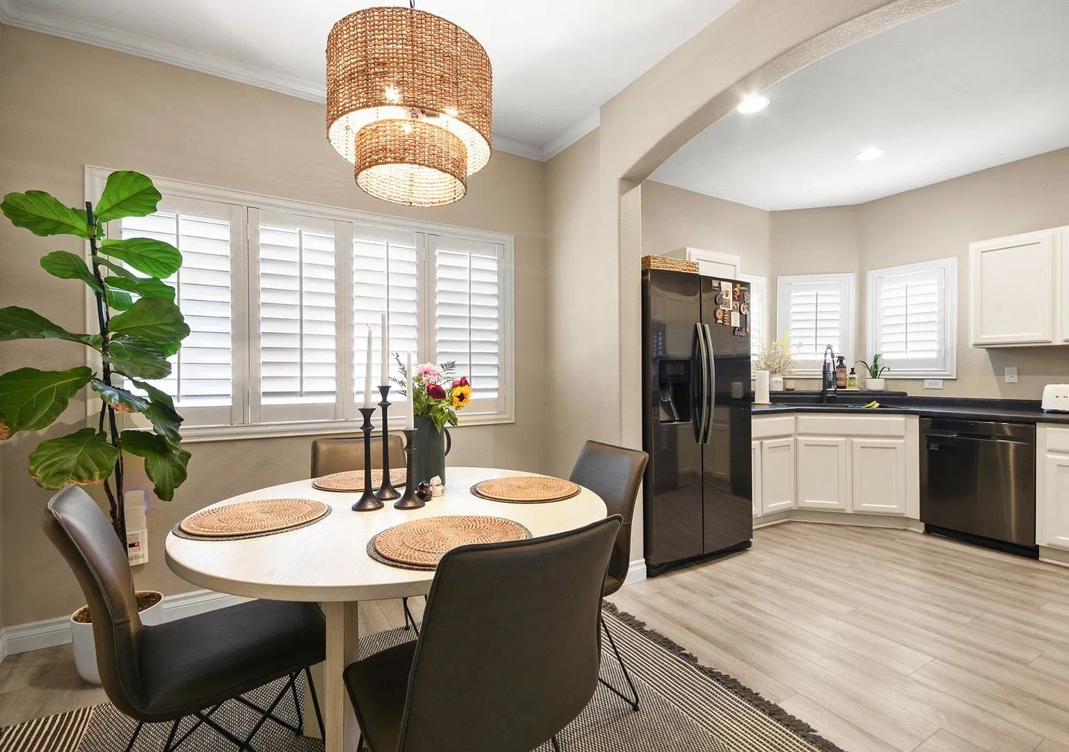 2 Bedroom Condo in Summerlin, Las Vegas — Photo 4