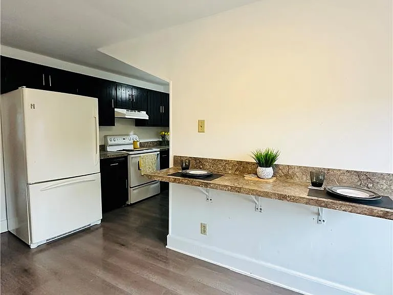 1150 N 19th St #2 — Photo 13