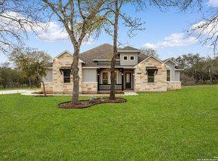 116 Shelby Dr, Adkins, TX 78101