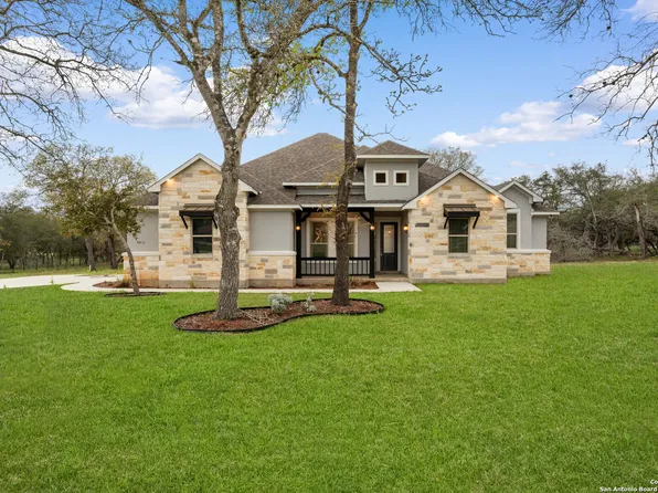 116 SHELBY DR, Adkins, TX 78101