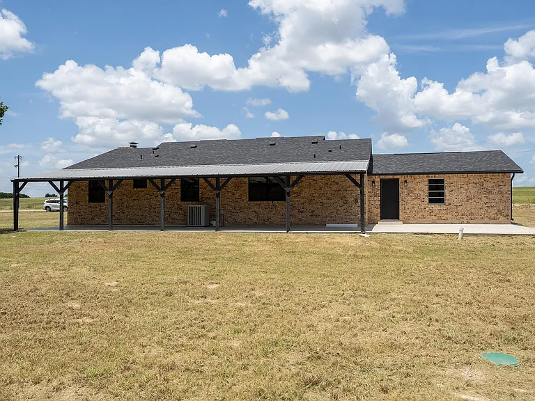 375 Brown Rd — Photo 20