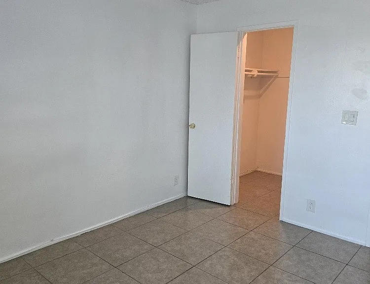 771 Spruce Ave #H — Photo 16