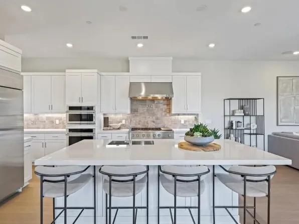 438 Sonia, Irvine, CA 92618