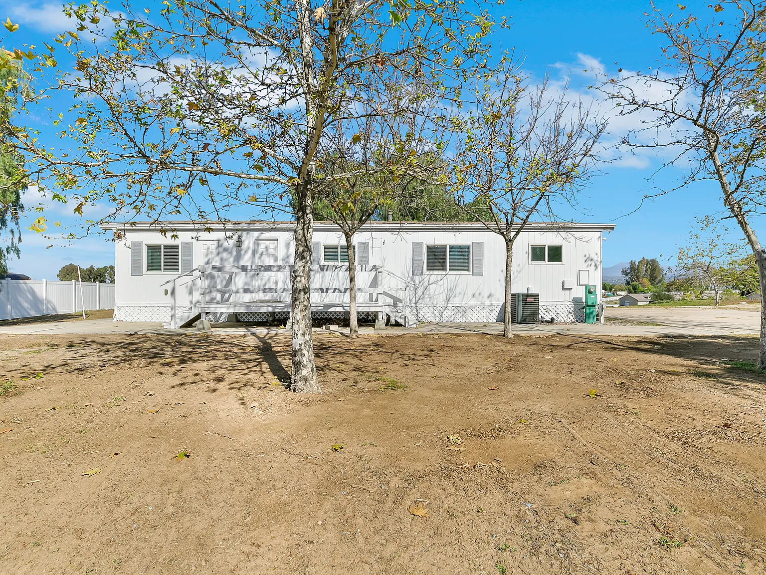 3 bed, 1344 sqft, $2,995 — Photo 4