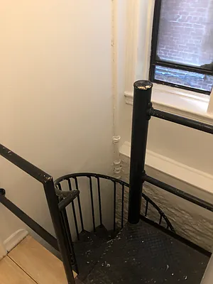 Rented by Eric Goodman Realty Corp | media 16