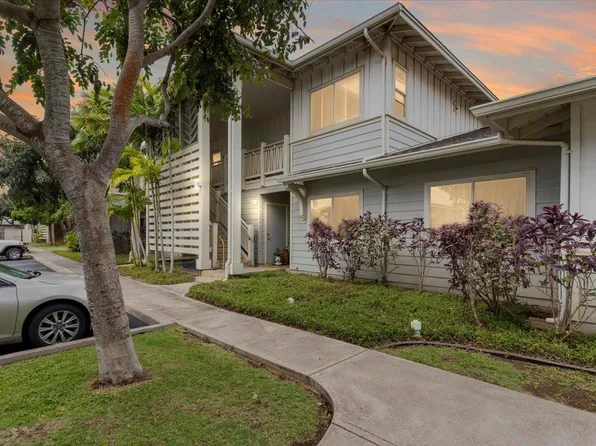 141 Hoowaiwai Loop APT 2703, Wailuku, HI 96793