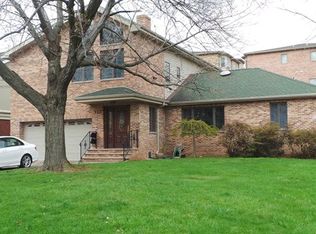 333 Glen Ave, Palisades Park, NJ 07650