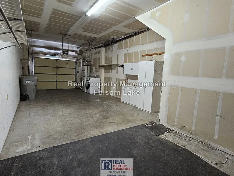 405 Harriet Ln — Photo 17
