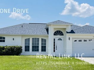 120 Blackstone Dr, Fort Myers, FL 33913