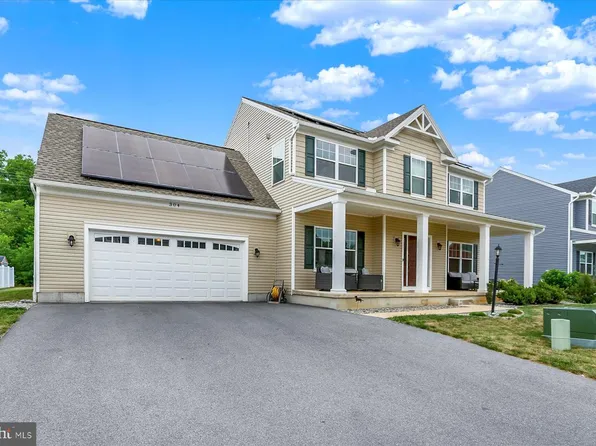 304 Lexington Ln, Shippensburg, PA 17257