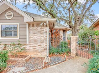 738 Cedar Pkwy, Seguin, TX 78155