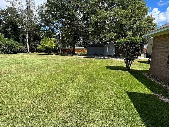 3rd image of 11081 Starling Ct