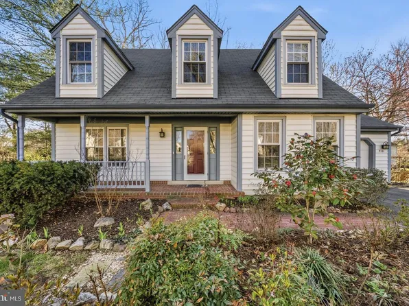 9101 Blue Jug Lndg, Burke, VA 22015