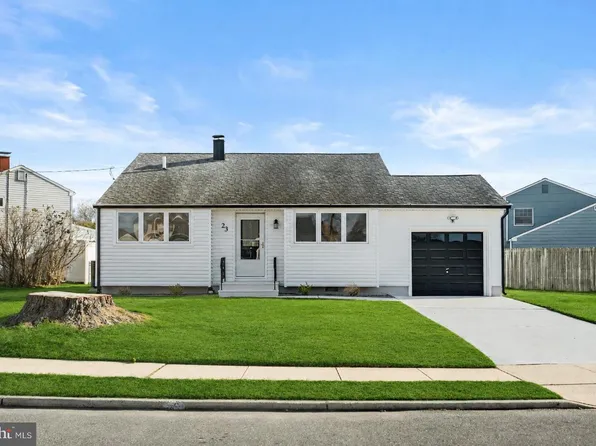 23 Hastings Rd, Hamilton, NJ 08620