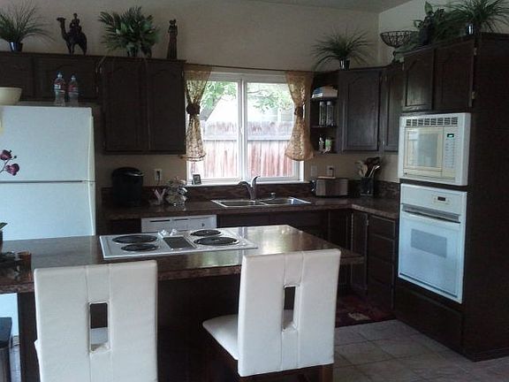 kitchen bar area