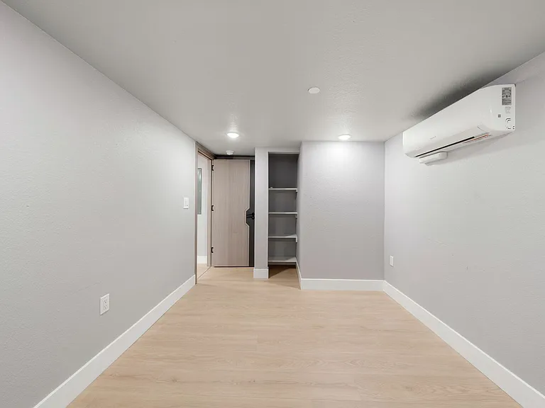 313 D St — Photo 16