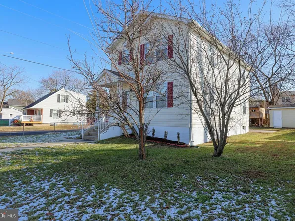 30 Queen Anne Rd, Glen Burnie, MD 21060