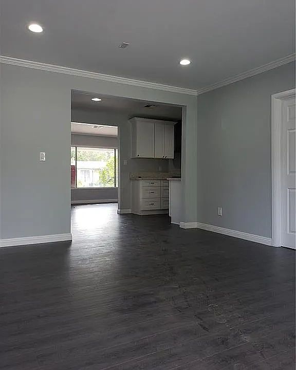 1st image of 22129 Wyandotte St