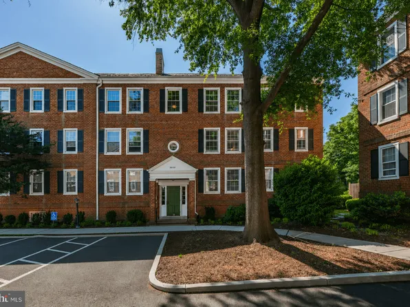 3050 S Buchanan St APT B2, Arlington, VA 22206