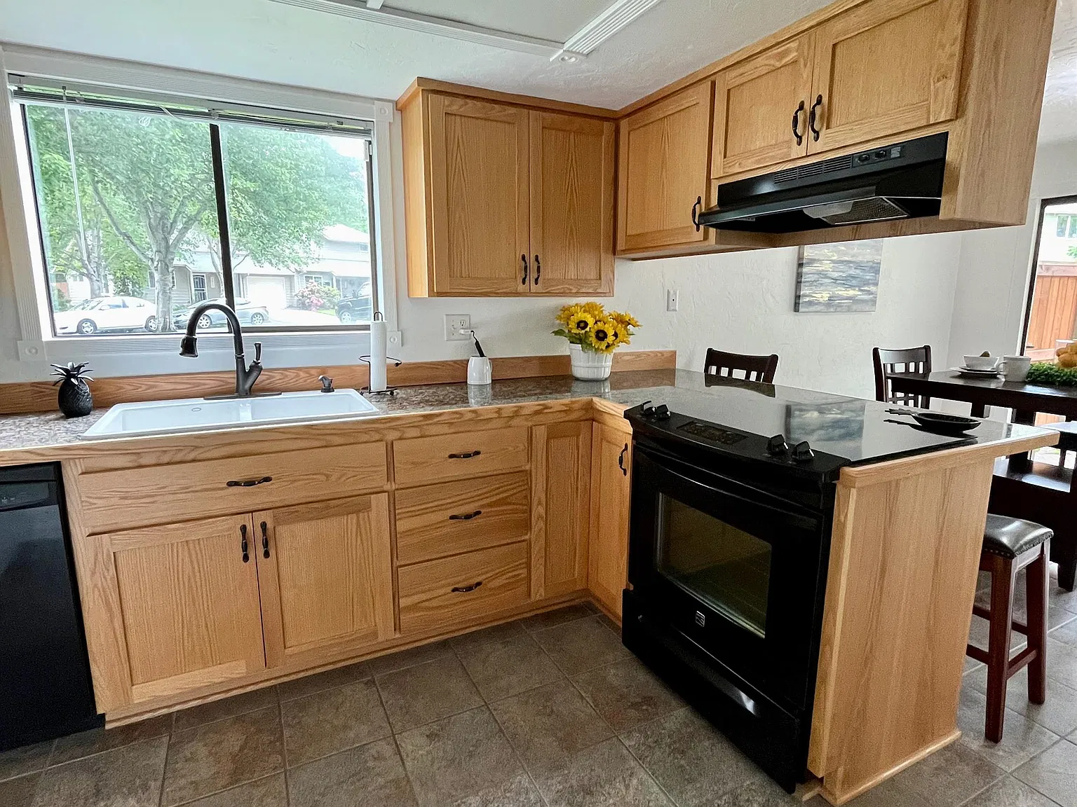 3730 Westleigh Street — Photo 1