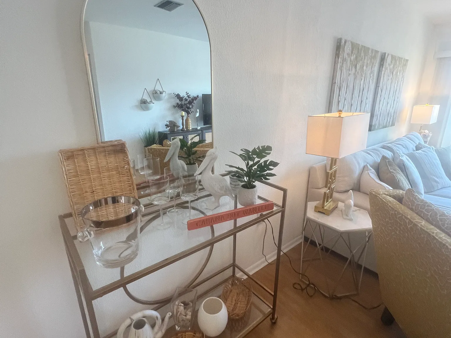 2 bed, 840 sqft, $2,500 — Photo 2