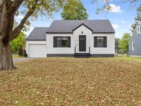 117 Edden Ln, North Syracuse, NY 13212