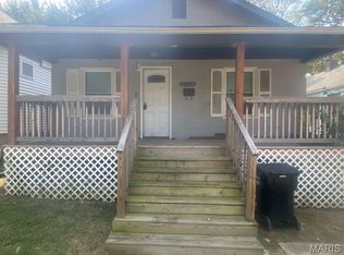 6744 Schofield Pl, Saint Louis, MO 63133