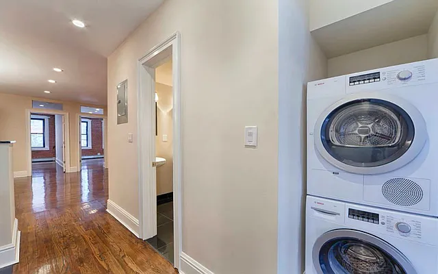 Rented by Compass | media 19