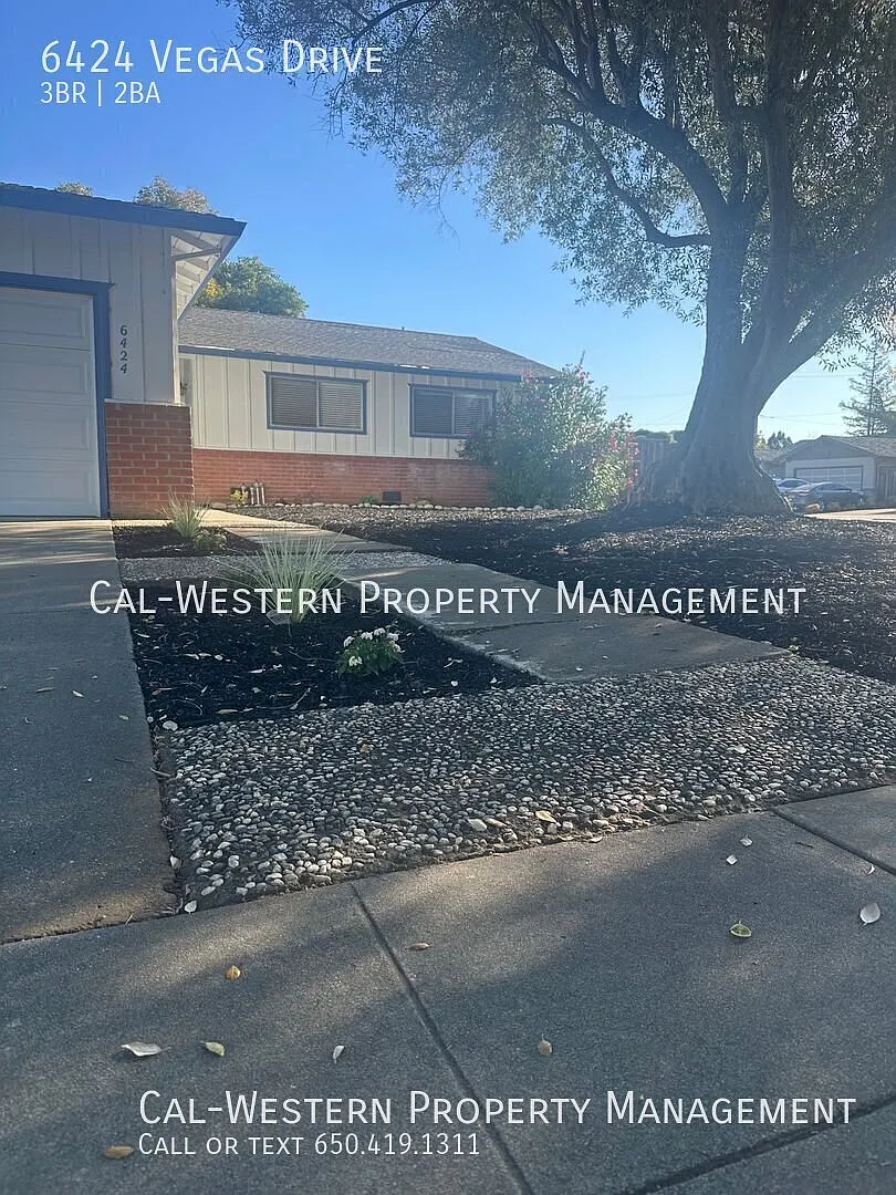 Almaden Home! Corner lot, great location! — Photo 1