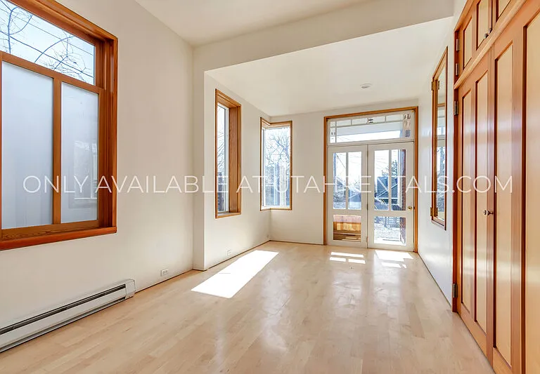 1218 E 600 S — Photo 19