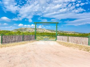 1100 Mountain Rd, Robert Lee, TX 76945