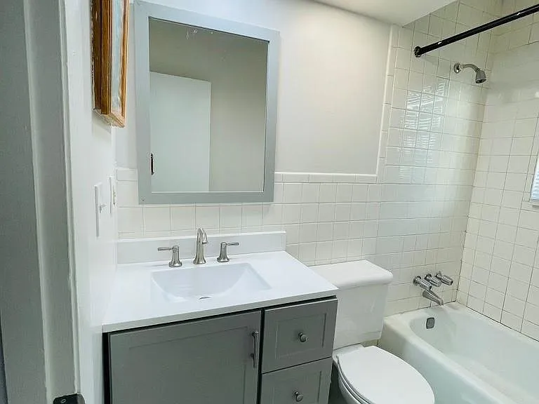 860 Monroe Dr NE #5 — Photo 8