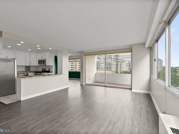 5500 Friendship Blvd APT 1823N, Chevy Chase, MD 20815