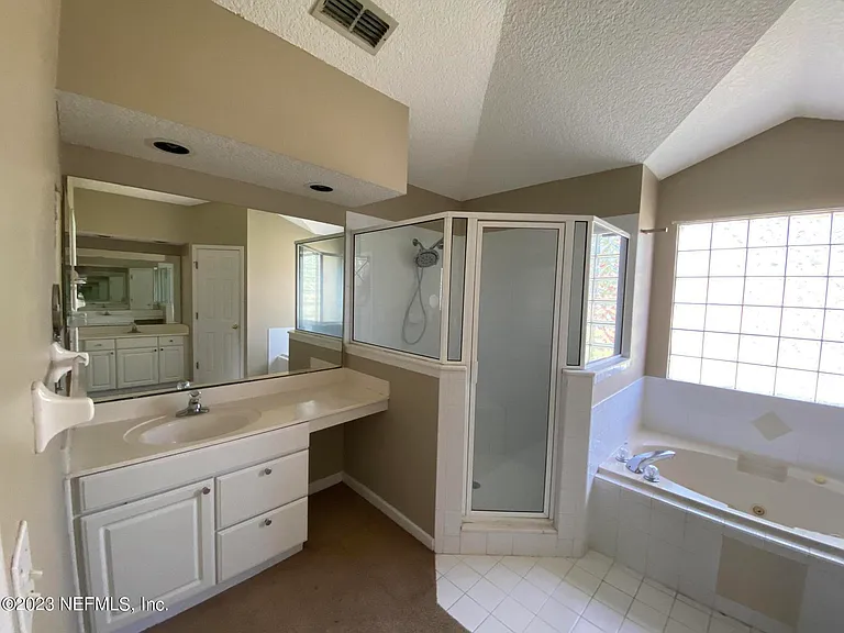 312 Morning Glory Ln — Photo 10