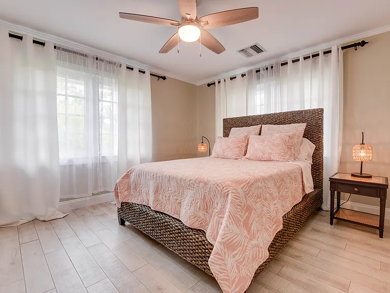 320 W Indies Dr — Photo 6
