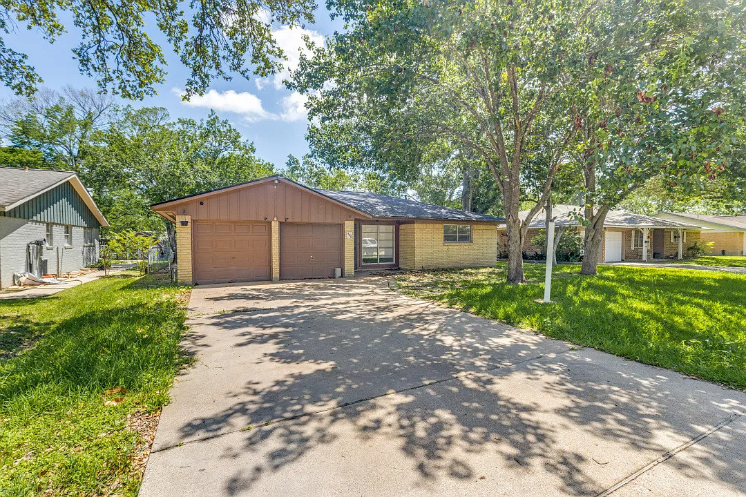 406 Vance St; League City 77573 - 1 — Photo 1