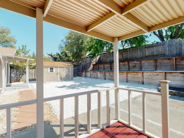 451 Springvalley Dr, Vacaville, CA 95687