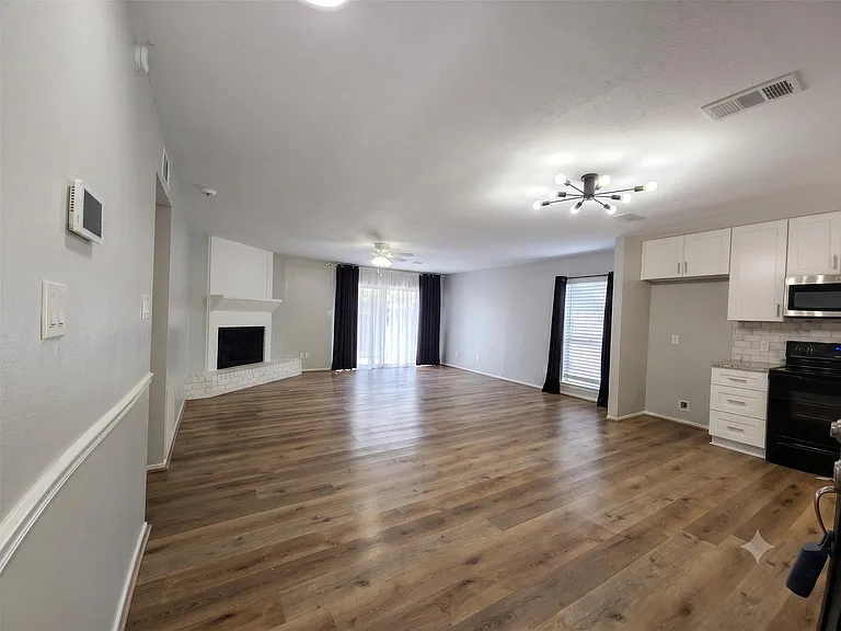14419 Cypress Leaf Dr — Photo 28