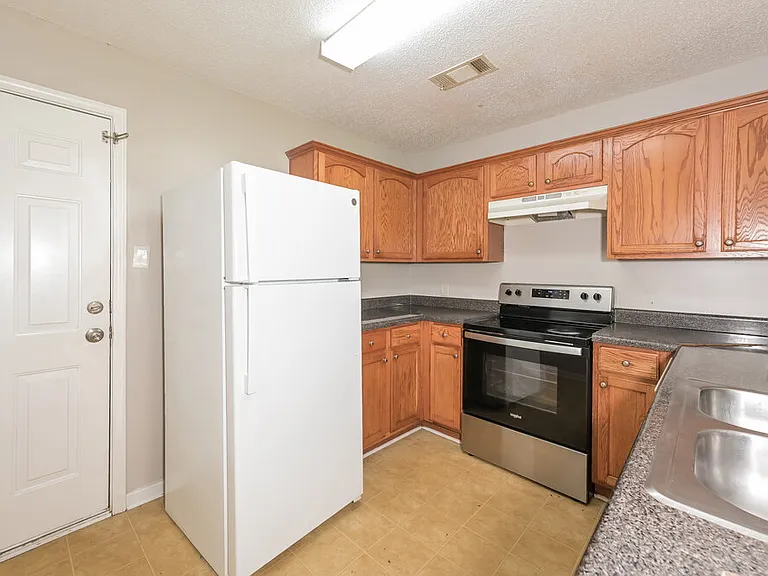 340 Parkway Rd #340 — Photo 7